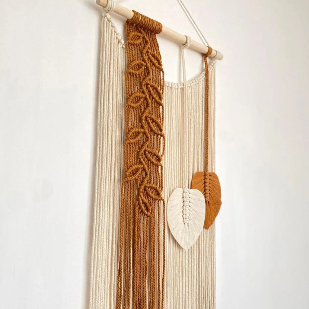 قیمت آویز مکرومه جوانه طرح چمن