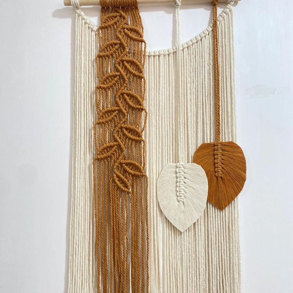 خرید انلاین آویز مکرومه جوانه طرح چمن