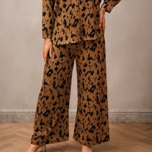 مشخصات ست مانتو شلوار پرستو