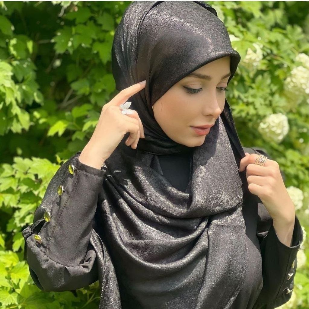 خرید اینترنتی قیمت روسری  مشکی پتینه ترک وارداتی  طرح ابروبادی مجلسی 