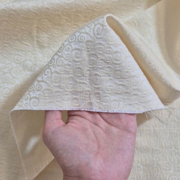 قواره پارچه کرم لیمویی ترک کت دامنی طرح دار