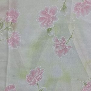 مشخصات قواره پارچه کرپ حریر گل دار صورتی سبز