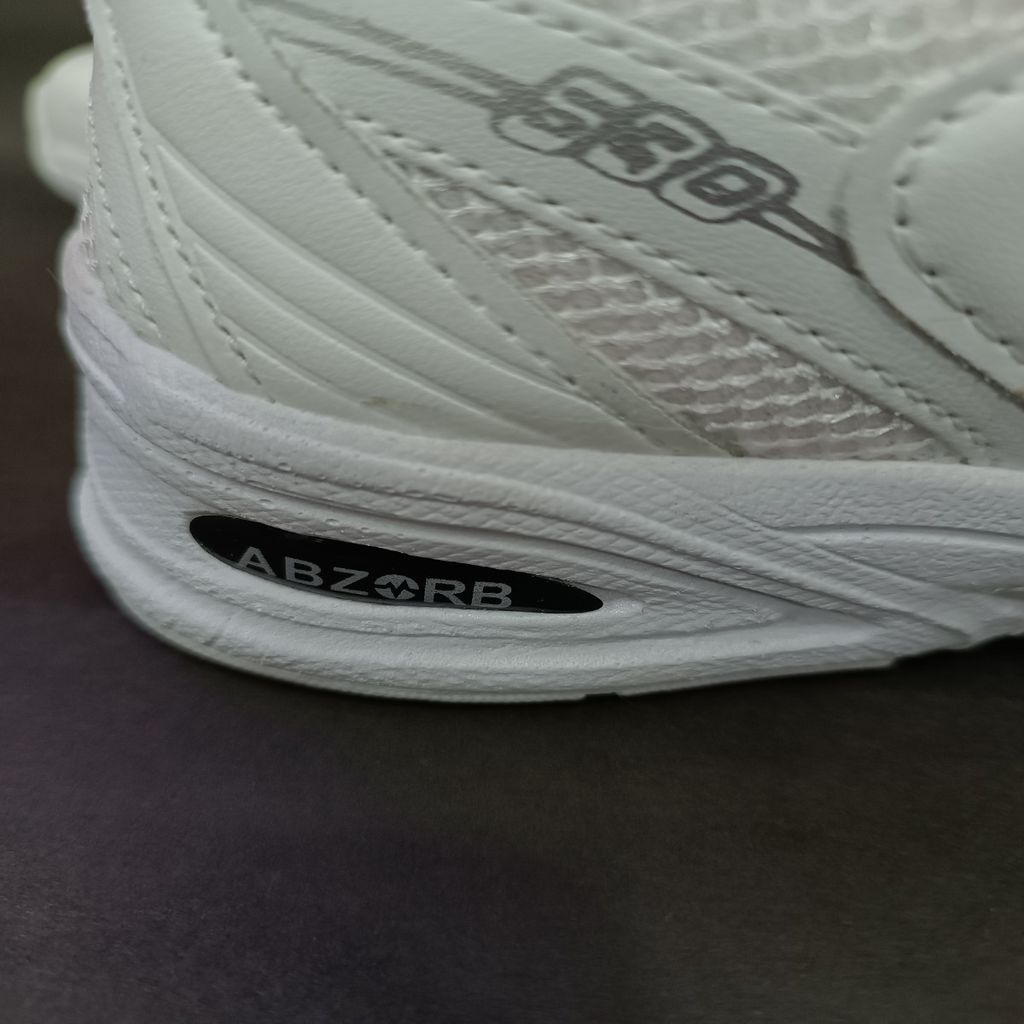 قیمت ارزان کتونی مردانه نیوبالانس 530 سفید کیفیت بالا