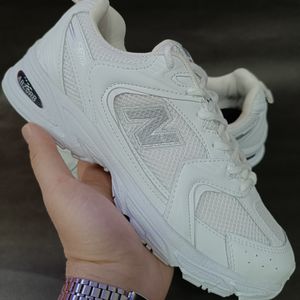 مشخصات کتونی مردانه نیوبالانس 530 سفید کیفیت بالا