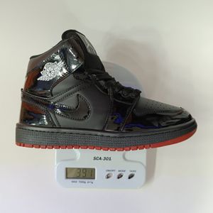 فروش اینترنتی کتونی مردانه جردن 1 ورنی ساقدار مشکی کیفیت بالا