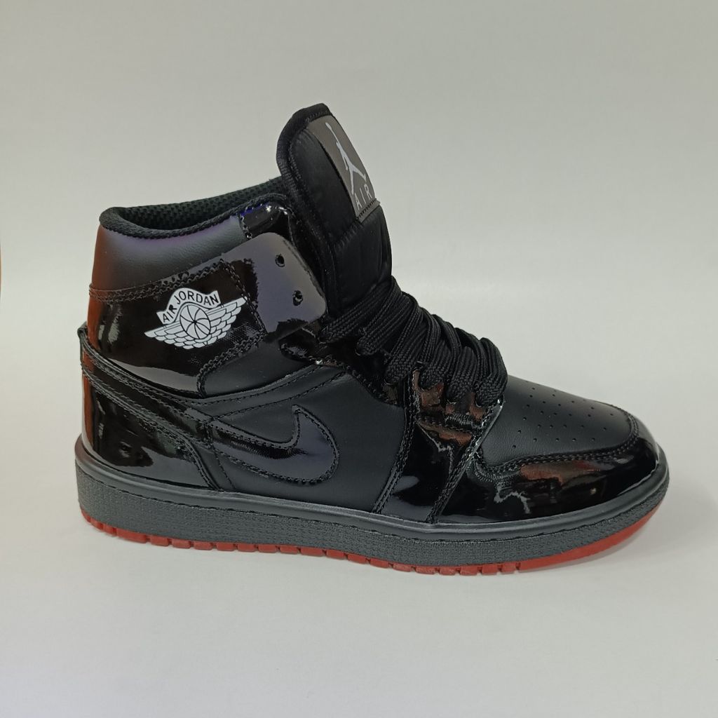 قیمت ارزان کتونی مردانه جردن 1 ورنی ساقدار مشکی کیفیت بالا