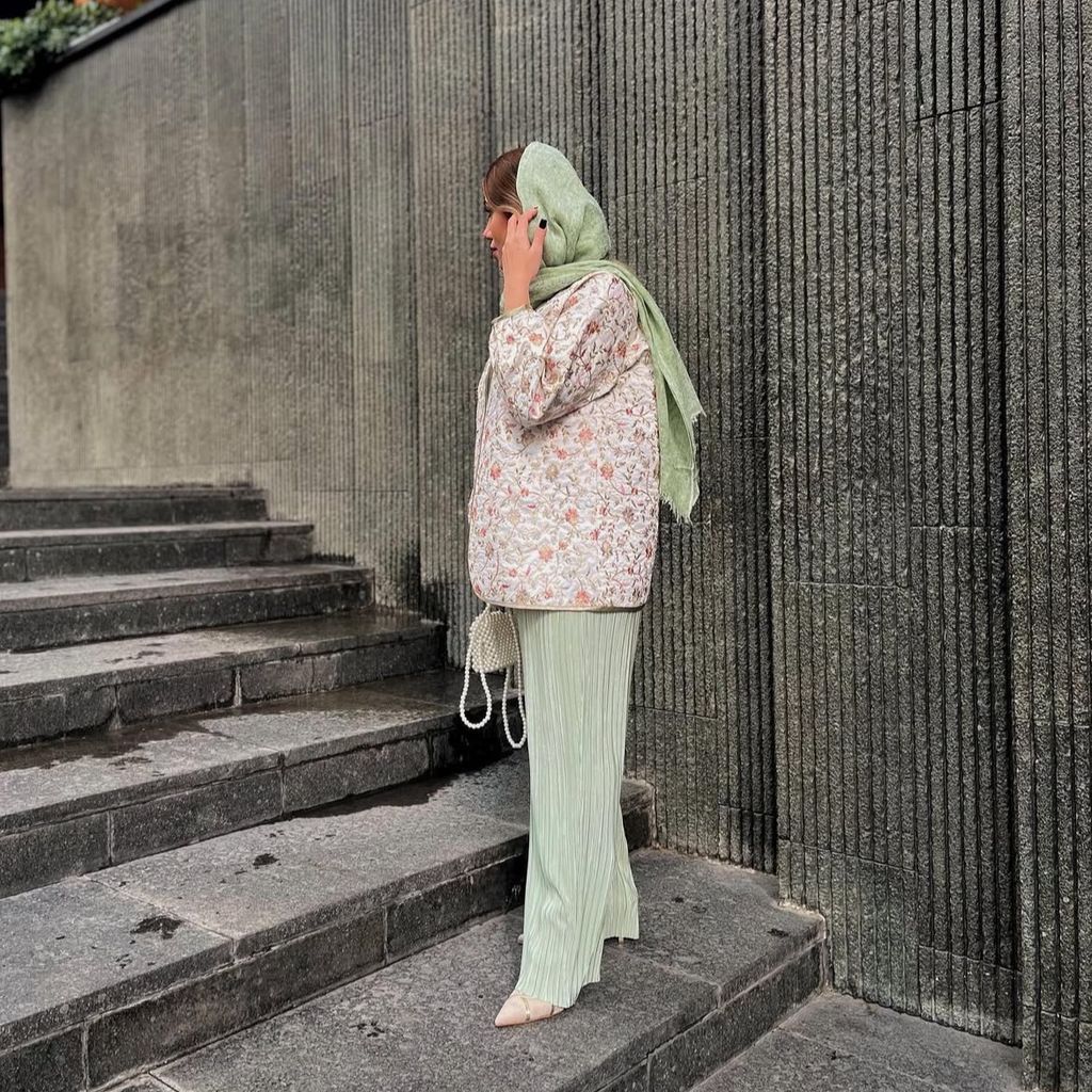 مشخصات کت و شلوار خاص