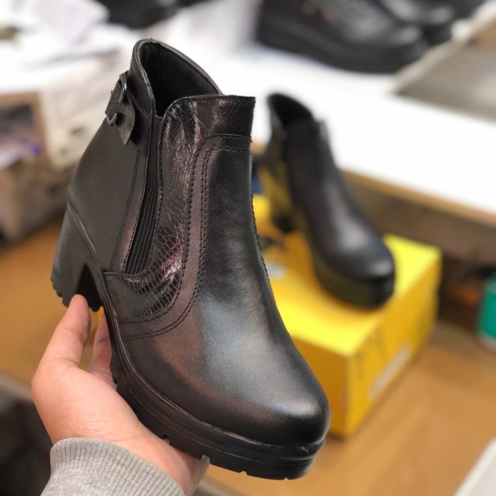 خرید آنلاین کفش نیم بوت زنانه چرم مدل ماسان