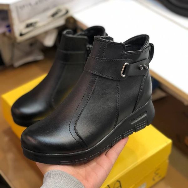 کفش نیم بوت زنانه چرم مدل گلناز