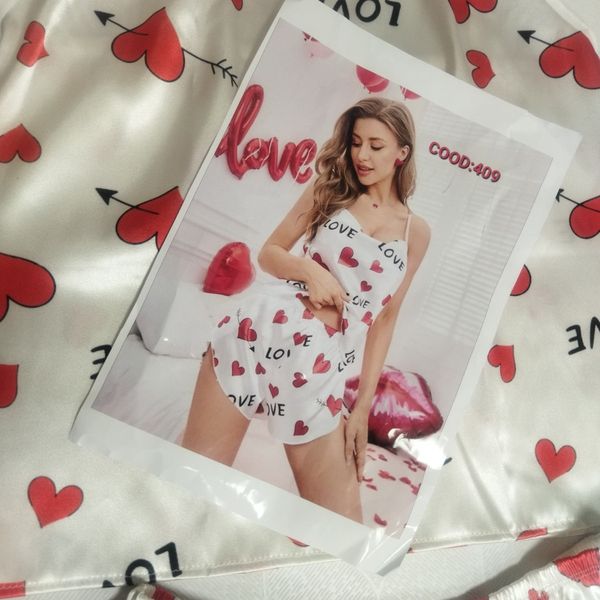 ست تاپ و شورتک ساتن زنانه st37