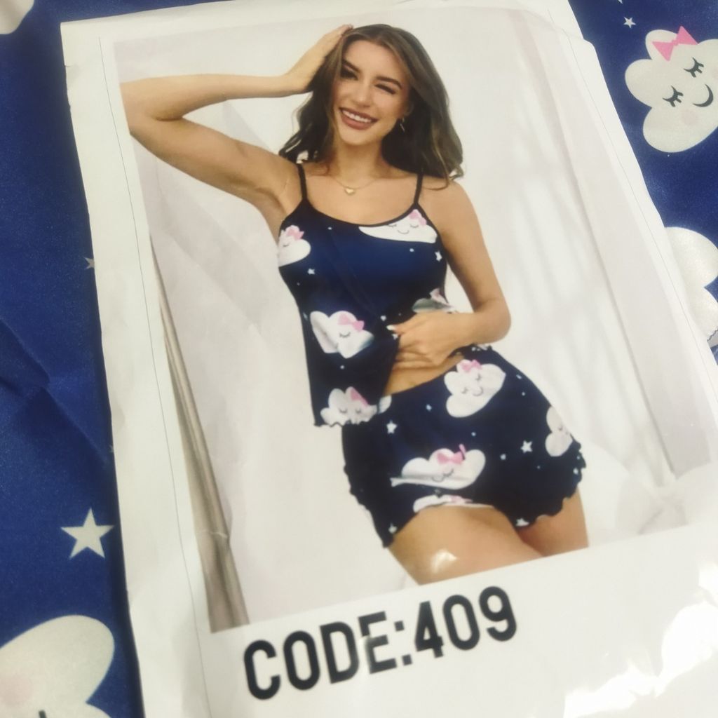 خرید اینترنتی ست تاپ و شورتک ساتن زنانه st37