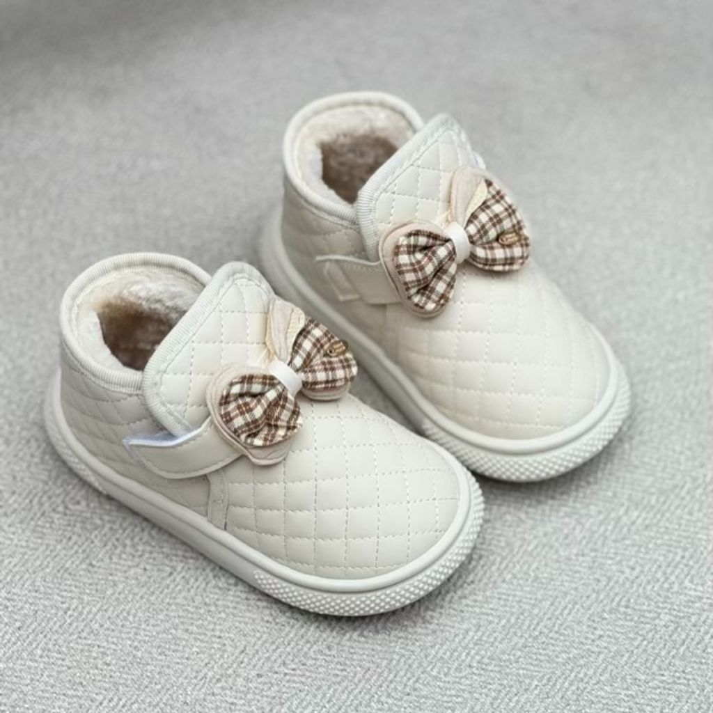 خرید اینترنتی قیمت بوت بچگانه شنل دوزی طرح پاپیون از توباکو کد 4092504