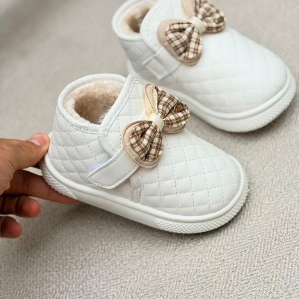 خرید اینترنتی قیمت بوت بچگانه شنل دوزی طرح پاپیون از توباکو کد 4092504