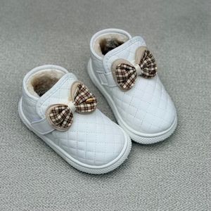 خرید اینترنتی قیمت بوت بچگانه شنل دوزی طرح پاپیون از توباکو کد 4092504