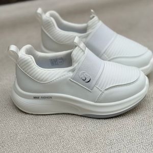 خرید اینترنتی قیمت کتونی بچگانه جورابی طرح اسکیچرز مکس فشن کد 4092302