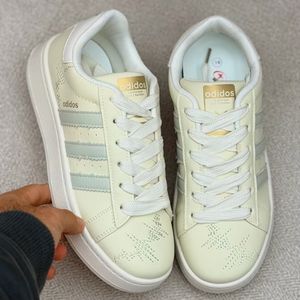 خرید اینترنتی قیمت ونس بچگانه طرح سه خط آدیداس از کاشوز کد 4092202