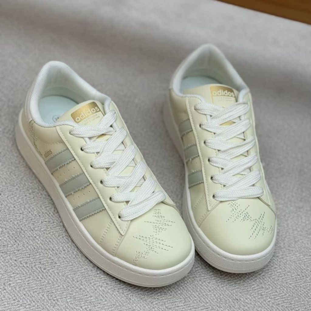 خرید اینترنتی قیمت ونس بچگانه طرح سه خط آدیداس از کاشوز کد 4092202