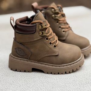 خرید اینترنتی قیمت بوت بچگانه نقلی طرح فشن از MTL کد 4092201