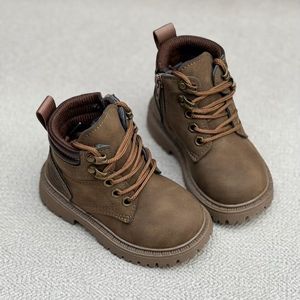 خرید اینترنتی قیمت بوت بچگانه نقلی طرح فشن از MTL کد 4092201