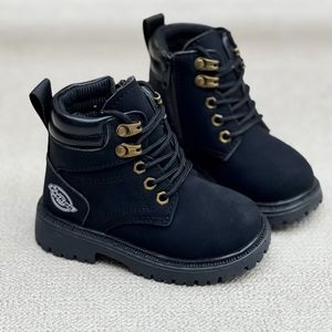 خرید اینترنتی قیمت بوت بچگانه نقلی طرح فشن از MTL کد 4092201