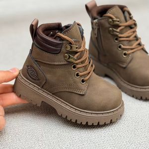 خرید اینترنتی قیمت بوت بچگانه نقلی طرح فشن از MTL کد 4092201