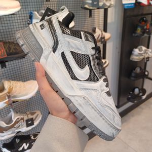 خرید انلاین کتونی اسپرت نایک 85 سفید مشکی