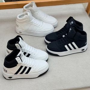 خرید اینترنتی قیمت کتونی بچگانه نیمساق طرح سه خط آدیداس از کاشوز کد 4092503