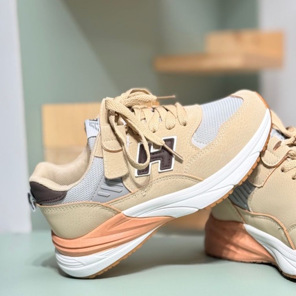 خرید اینترنتی قیمت کتونی بچگونه طرح H بند چسبی از Trip کد 4061304