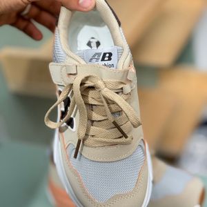 خرید اینترنتی قیمت کتونی بچگونه طرح H بند چسبی از Trip کد 4061304