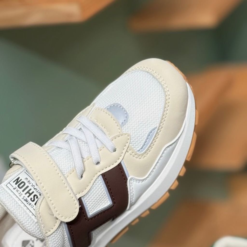 خرید اینترنتی قیمت کتونی بچگونه طرح H از Trip کد 4061207