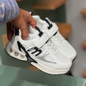 خرید اینترنتی قیمت کتونی بچگونه طرح m از Trip کد 4061205