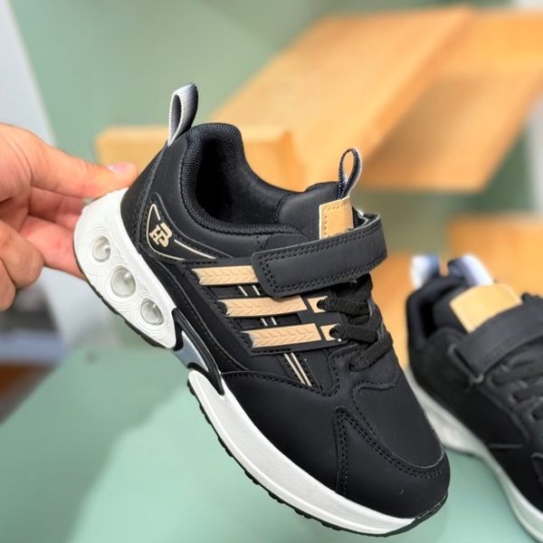 کتونی بچگونه  چرمی طرح سه خط از Trip کد 4061204