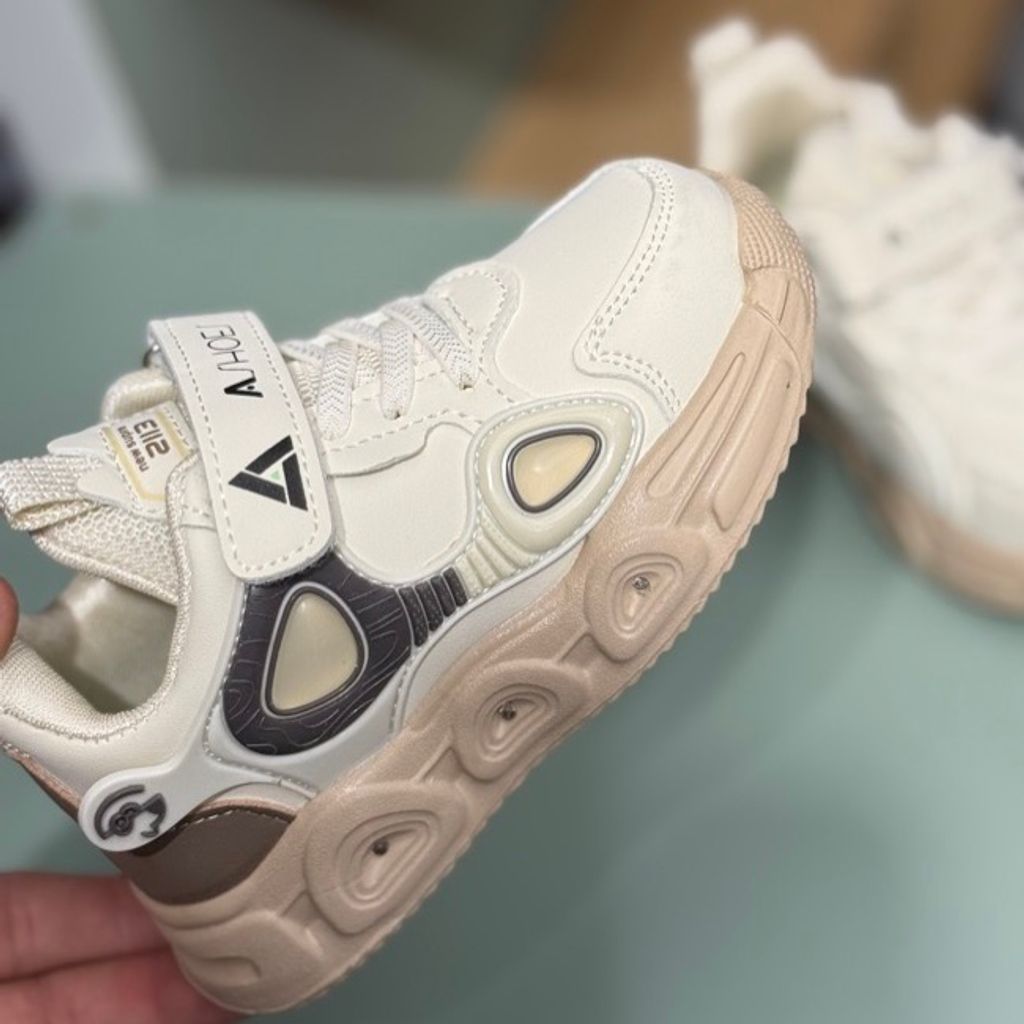 خرید اینترنتی قیمت کتونی بچگانه طرح B از آشوز کد 4060301