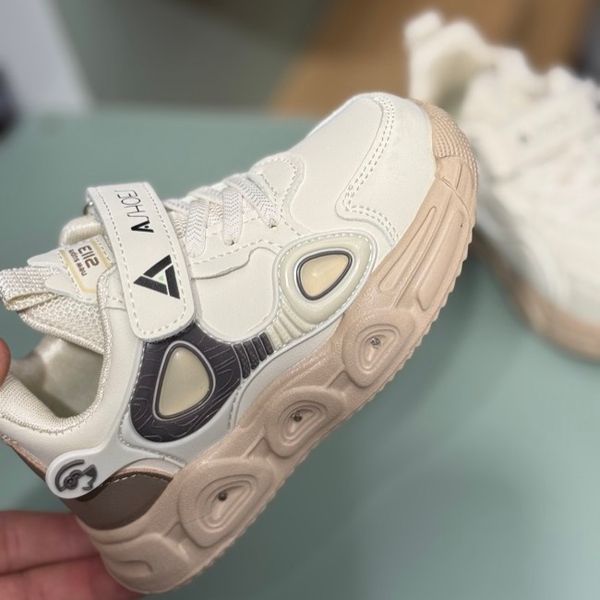 کتونی بچگانه طرح B از آشوز کد 4060301