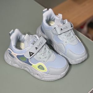 خرید اینترنتی قیمت کتونی بچگانه طرح B از آشوز کد 4060301