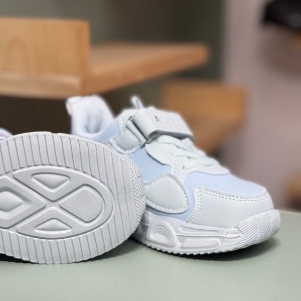 کتونی بچگانه طرح B از آشوز کد 4060301