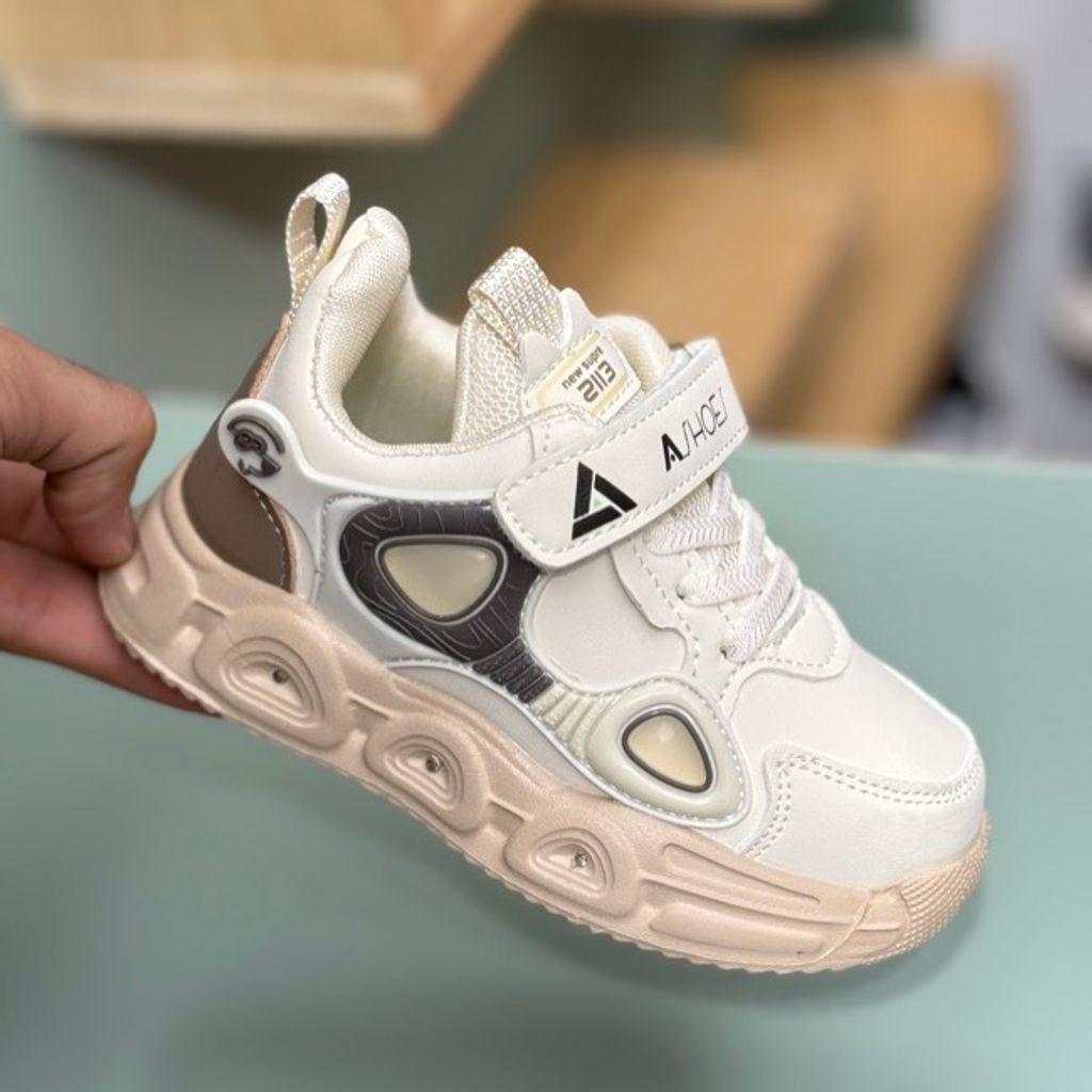 خرید اینترنتی قیمت کتونی بچگانه طرح B از آشوز کد 4060301