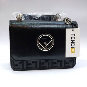 فروش اینترنتی کیف زنانه رودوشی طرح فندی با کیفیت بالا Fendi