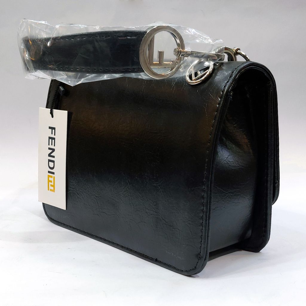 خرید اینترنتی کیف زنانه رودوشی طرح فندی با کیفیت بالا Fendi