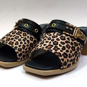 قیمت ارزان صندل زنانه شیک با کفی طبی