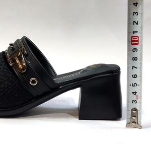 قیمت ارزان صندل زنانه شیک با کفی طبی