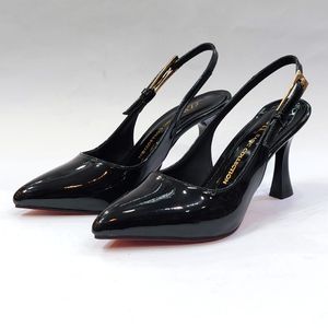 مشخصات کفش مجلسی زنانه پشت باز پاشنه بلند طرح زارا Zara