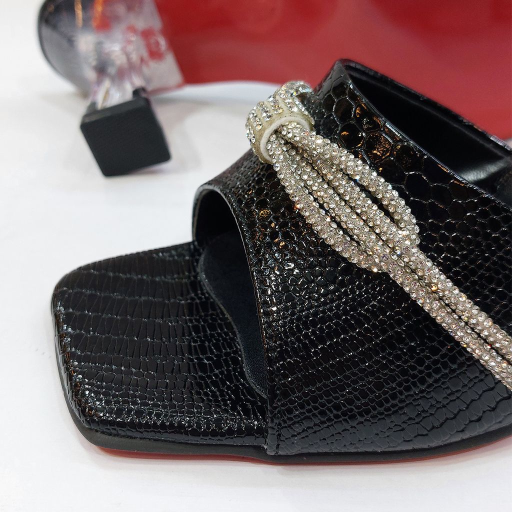 خرید آنلاین صندل پاشنه بلند نگین دار شیک و با کیفیت