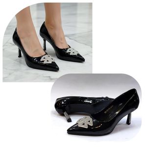 فروش اینترنتی کفش مجلسی زنانه پاشنه بلند نگین دار شیک و با کیفیت بالا