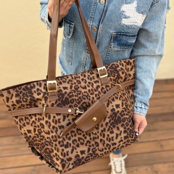 کیف دوشی زنانه و دخترانه جادار مدل پلنگین پروانه