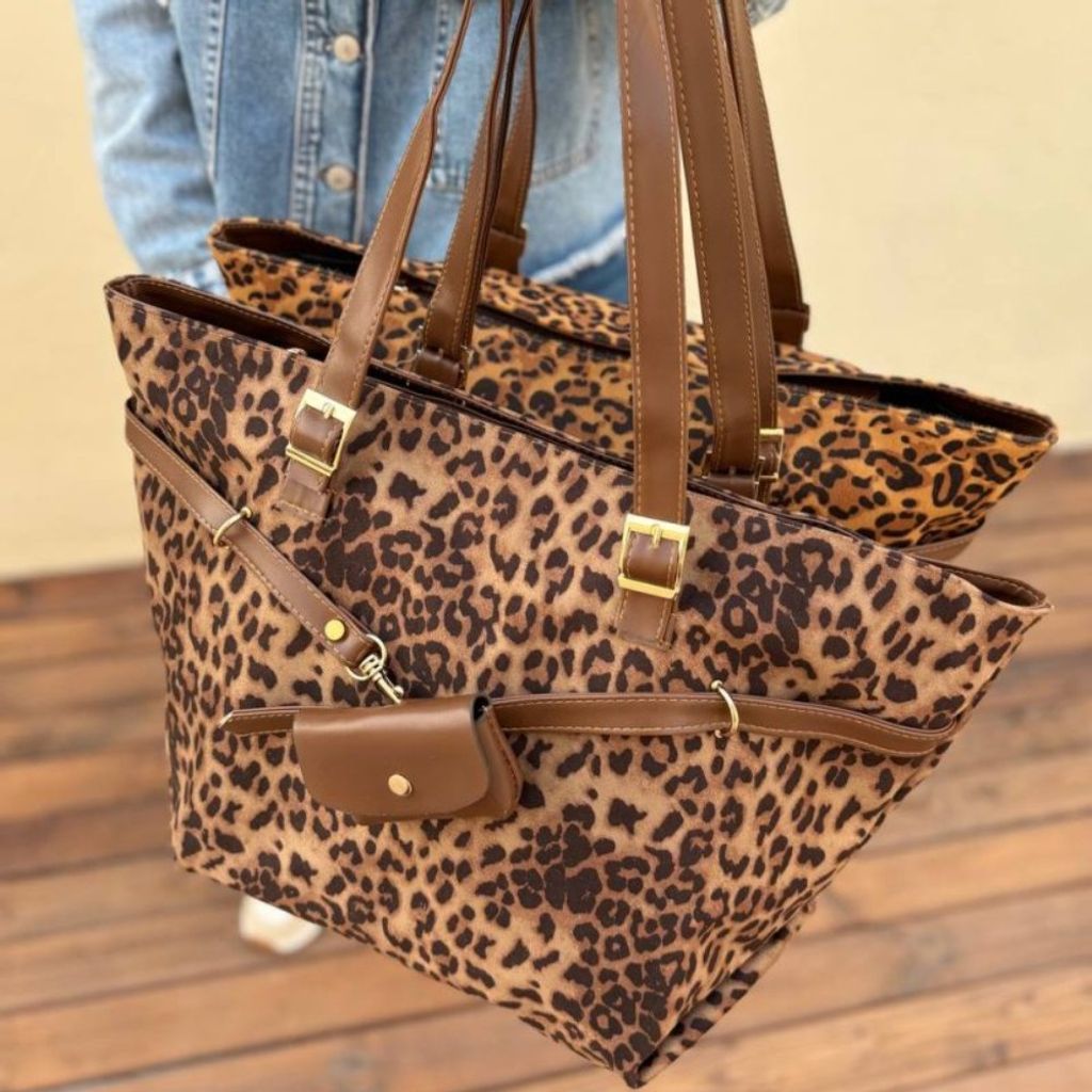 قیمت ارزان کیف دوشی زنانه و دخترانه جادار مدل پلنگین پروانه