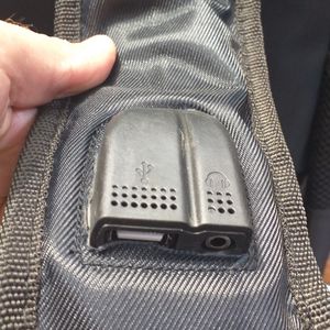 کوله پشتی درجه یک ایرانی سایز بزرگ رنگ مشکی و بسیار محکم