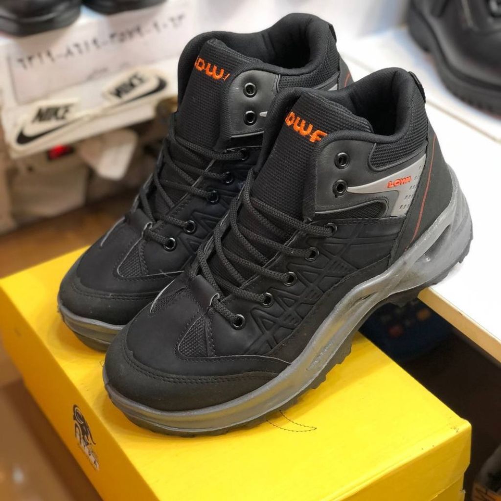 خرید انلاین کفش کوهستان مردانه مدل جکس رنگ مشکی