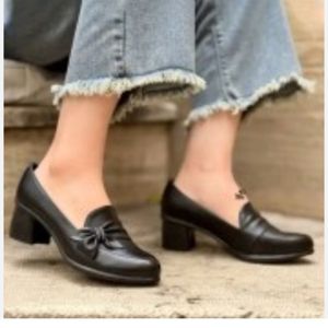 مشخصات کفش زنانه اداری مدل پاپیون