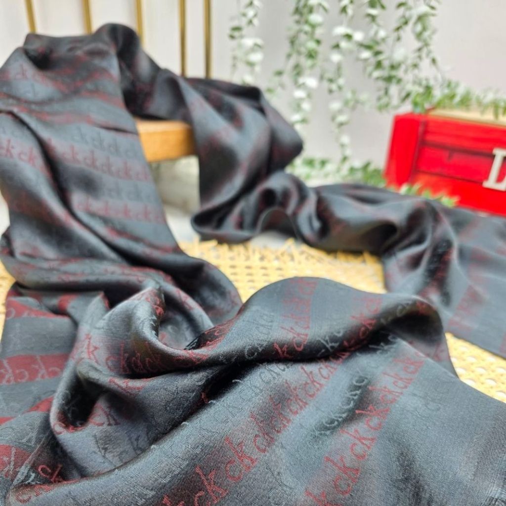 قیمت شال ژاکارد پاییزی در طرح های برند CK,MK